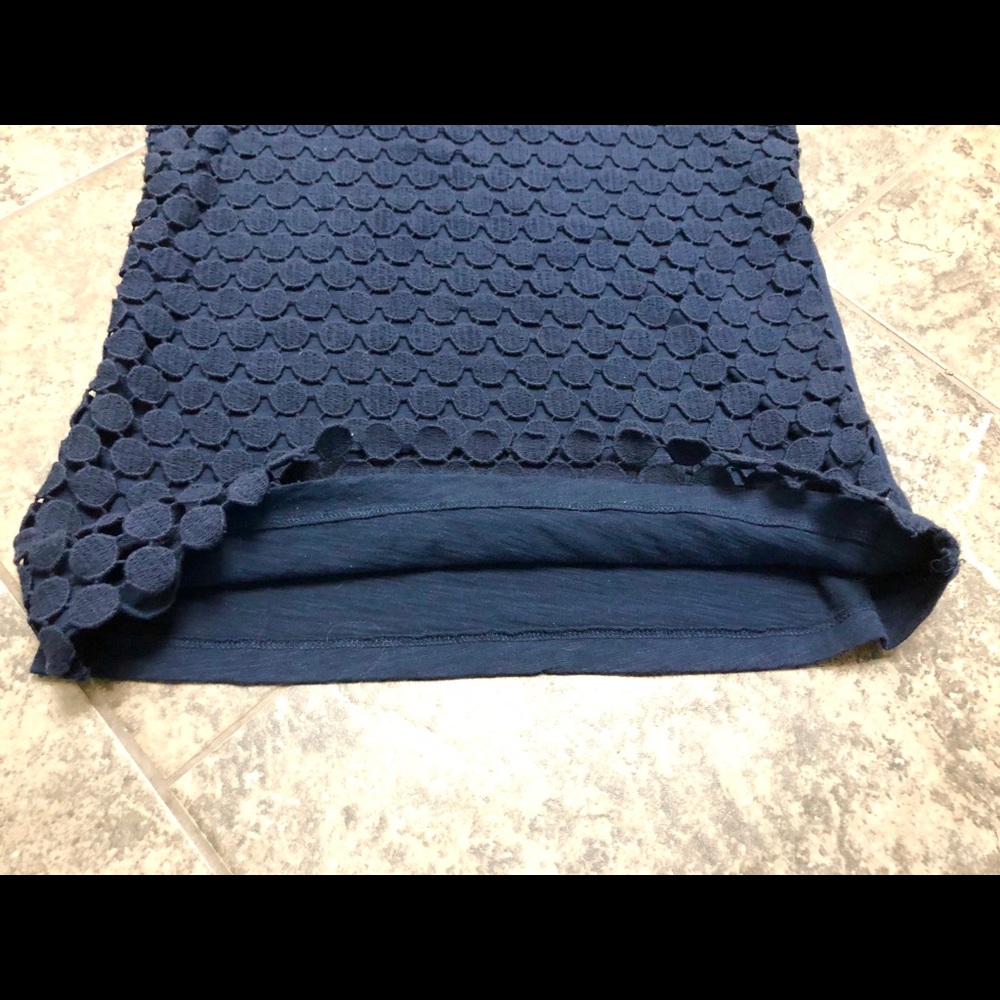 ❌SOLD❌ J.CREW TIERED DOT NAVY BLUE TANK TOP - Picture 5 of 8